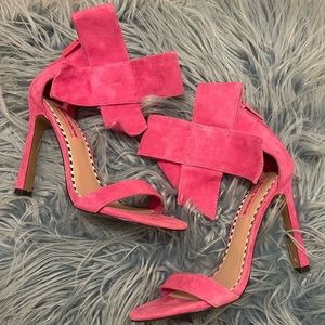 Adorable pink Betsey Johnson heels with bow